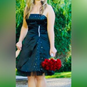Homecoming, Prom, event black dress
